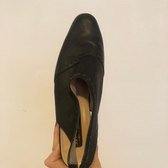 Leather sling back heels, size 8 - Picture 3 of 3